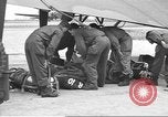 Standbild 507th Regiment 82nd Airborne Division Vereinigtes Königreich, 1944, aus Sekunde 36 historischem Filmmaterial Videoclip 65675060396