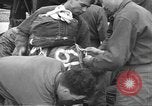 Standbild 507th Regiment 82nd Airborne Division Vereinigtes Königreich, 1944, aus Sekunde 47 historischem Filmmaterial Videoclip 65675060396