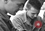 Standbild 507th Regiment 82nd Airborne Division Vereinigtes Königreich, 1944, aus Sekunde 61 historischem Filmmaterial Videoclip 65675060396
