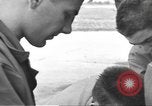 Standbild 507th Regiment 82nd Airborne Division Vereinigtes Königreich, 1944, aus Sekunde 62 historischem Filmmaterial Videoclip 65675060396
