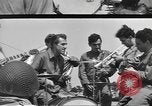 Immagine di Soldati statunitensi Regno Unito, 1944, secondo 27 filmato di repertorio 65675060397