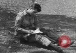 Standbild USA Soldaten Vereinigtes Königreich, 1944, aus Sekunde 45 historischem Filmmaterial Videoclip 65675060398