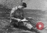 Standbild USA Soldaten Vereinigtes Königreich, 1944, aus Sekunde 47 historischem Filmmaterial Videoclip 65675060398