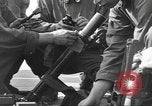 Standbild USA Soldaten Vereinigtes Königreich, 1944, aus Sekunde 36 historischem Filmmaterial Videoclip 65675060400