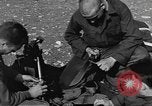 Standbild USA Soldaten Vereinigtes Königreich, 1944, aus Sekunde 51 historischem Filmmaterial Videoclip 65675060400