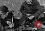 Standbild USA Soldaten Vereinigtes Königreich, 1944, aus Sekunde 54 historischem Filmmaterial Videoclip 65675060400