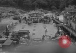 Image -nous les troupes et l'équipement bord de l'USS Burnett County (LST-512) Falmouth Angleterre, 1944, de la seconde 16 séquences d'archives historiques vidéo 65675060404