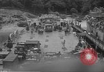 Image -nous les troupes et l'équipement bord de l'USS Burnett County (LST-512) Falmouth Angleterre, 1944, de la seconde 19 séquences d'archives historiques vidéo 65675060404