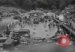 Image -nous les troupes et l'équipement bord de l'USS Burnett County (LST-512) Falmouth Angleterre, 1944, de la seconde 23 séquences d'archives historiques vidéo 65675060404