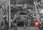 Image -nous les troupes et l'équipement bord de l'USS Burnett County (LST-512) Falmouth Angleterre, 1944, de la seconde 37 séquences d'archives historiques vidéo 65675060404