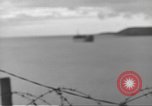 Image -NOUS Landing Ship réservoir l'USS Chase County (LST 532) Falmouth Angleterre, 1944, de la seconde 8 séquences d'archives historiques vidéo 65675060405