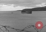 Image -NOUS Landing Ship réservoir l'USS Chase County (LST 532) Falmouth Angleterre, 1944, de la seconde 26 séquences d'archives historiques vidéo 65675060405