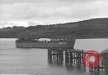 Image -NOUS Landing Ship réservoir l'USS Chase County (LST 532) Falmouth Angleterre, 1944, de la seconde 37 séquences d'archives historiques vidéo 65675060405