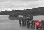 Image -NOUS Landing Ship réservoir l'USS Chase County (LST 532) Falmouth Angleterre, 1944, de la seconde 45 séquences d'archives historiques vidéo 65675060405