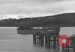 Image -NOUS Landing Ship réservoir l'USS Chase County (LST 532) Falmouth Angleterre, 1944, de la seconde 51 séquences d'archives historiques vidéo 65675060405
