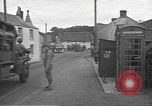 Image US Army véhicules étant chargé sur LSTs avant le jour J Falmouth Angleterre, 1944, de la seconde 53 séquences d'archives historiques vidéo 65675060406