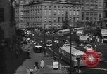 Immagine di Le scene della città compresi i ponti edifici strade e traffico Brooklyn New York USA, 1947, secondo 32 filmato di repertorio 65675060412