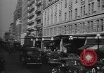 Immagine di Le scene della città compresi i ponti edifici strade e traffico Brooklyn New York USA, 1947, secondo 45 filmato di repertorio 65675060412