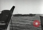 Image Landing Ship Tank Normandie France, 1944, de la seconde 13 séquences d'archives historiques vidéo 65675060418