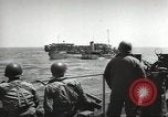 Image Landing Ship Tank Normandie France, 1944, de la seconde 24 séquences d'archives historiques vidéo 65675060418