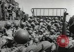 Image Landing Ship Tank Normandie France, 1944, de la seconde 46 séquences d'archives historiques vidéo 65675060418