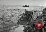 Image Landing Ship Tank Normandie France, 1944, de la seconde 52 séquences d'archives historiques vidéo 65675060418