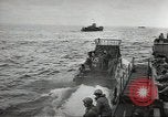 Image Landing Ship Tank Normandie France, 1944, de la seconde 53 séquences d'archives historiques vidéo 65675060418