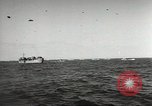 Image Landing Ship Tank Normandie France, 1944, de la seconde 56 séquences d'archives historiques vidéo 65675060418