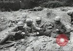 Immagine di Le forze alleate a terra seguendo la D-day invasione Normandia Francia, 1944, secondo 12 filmato di repertorio 65675060419