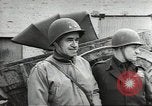 Immagine di Le forze alleate a terra seguendo la D-day invasione Normandia Francia, 1944, secondo 33 filmato di repertorio 65675060419