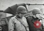 Immagine di Le forze alleate a terra seguendo la D-day invasione Normandia Francia, 1944, secondo 34 filmato di repertorio 65675060419