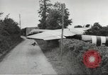Immagine di Le forze alleate a terra seguendo la D-day invasione Normandia Francia, 1944, secondo 52 filmato di repertorio 65675060419