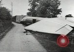 Immagine di Le forze alleate a terra seguendo la D-day invasione Normandia Francia, 1944, secondo 56 filmato di repertorio 65675060419