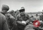 Standbild Deutsche Kriegsgefangene genommen in alliierte Invasion Normandie Frankreich, 1944, aus Sekunde 38 historischem Filmmaterial Videoclip 65675060420