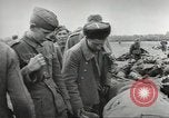 Standbild Deutsche Kriegsgefangene genommen in alliierte Invasion Normandie Frankreich, 1944, aus Sekunde 41 historischem Filmmaterial Videoclip 65675060420