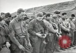 Image Cérémonie au premier cimetière militaire américain d'Omaha Beach Normandie France, 1944, de la seconde 13 séquences d'archives historiques vidéo 65675060423