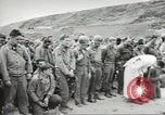 Image Cérémonie au premier cimetière militaire américain d'Omaha Beach Normandie France, 1944, de la seconde 38 séquences d'archives historiques vidéo 65675060423