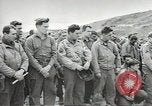 Image Cérémonie au premier cimetière militaire américain d'Omaha Beach Normandie France, 1944, de la seconde 42 séquences d'archives historiques vidéo 65675060423