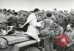 Image Cérémonie au premier cimetière militaire américain d'Omaha Beach Normandie France, 1944, de la seconde 62 séquences d'archives historiques vidéo 65675060423