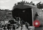 Image Landing Ship Tank LST-47 Dartmouth Angleterre, 1944, de la seconde 11 séquences d'archives historiques vidéo 65675060435