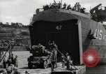 Image Landing Ship Tank LST-47 Dartmouth Angleterre, 1944, de la seconde 17 séquences d'archives historiques vidéo 65675060435