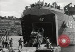 Image Landing Ship Tank LST-47 Dartmouth Angleterre, 1944, de la seconde 26 séquences d'archives historiques vidéo 65675060435