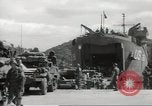 Image Landing Ship Tank LST-47 Dartmouth Angleterre, 1944, de la seconde 31 séquences d'archives historiques vidéo 65675060435