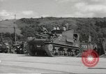 Immagine di Landing Craft serbatoio Dartmouth Inghilterra, 1944, secondo 3 filmato di repertorio 65675060436