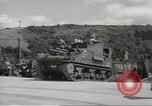 Immagine di Landing Craft serbatoio Dartmouth Inghilterra, 1944, secondo 5 filmato di repertorio 65675060436