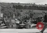 Immagine di Landing Craft serbatoio Dartmouth Inghilterra, 1944, secondo 15 filmato di repertorio 65675060436