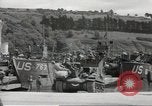 Immagine di Landing Craft serbatoio Dartmouth Inghilterra, 1944, secondo 18 filmato di repertorio 65675060436