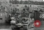 Immagine di Landing Craft serbatoio Dartmouth Inghilterra, 1944, secondo 28 filmato di repertorio 65675060436