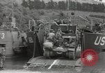Immagine di Landing Craft serbatoio Dartmouth Inghilterra, 1944, secondo 40 filmato di repertorio 65675060436