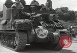 Immagine di Landing Craft serbatoio Dartmouth Inghilterra, 1944, secondo 51 filmato di repertorio 65675060436